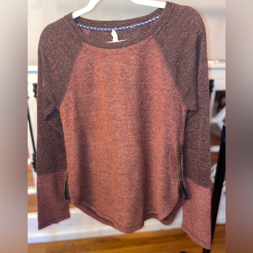 Hem & Thread Sweater
